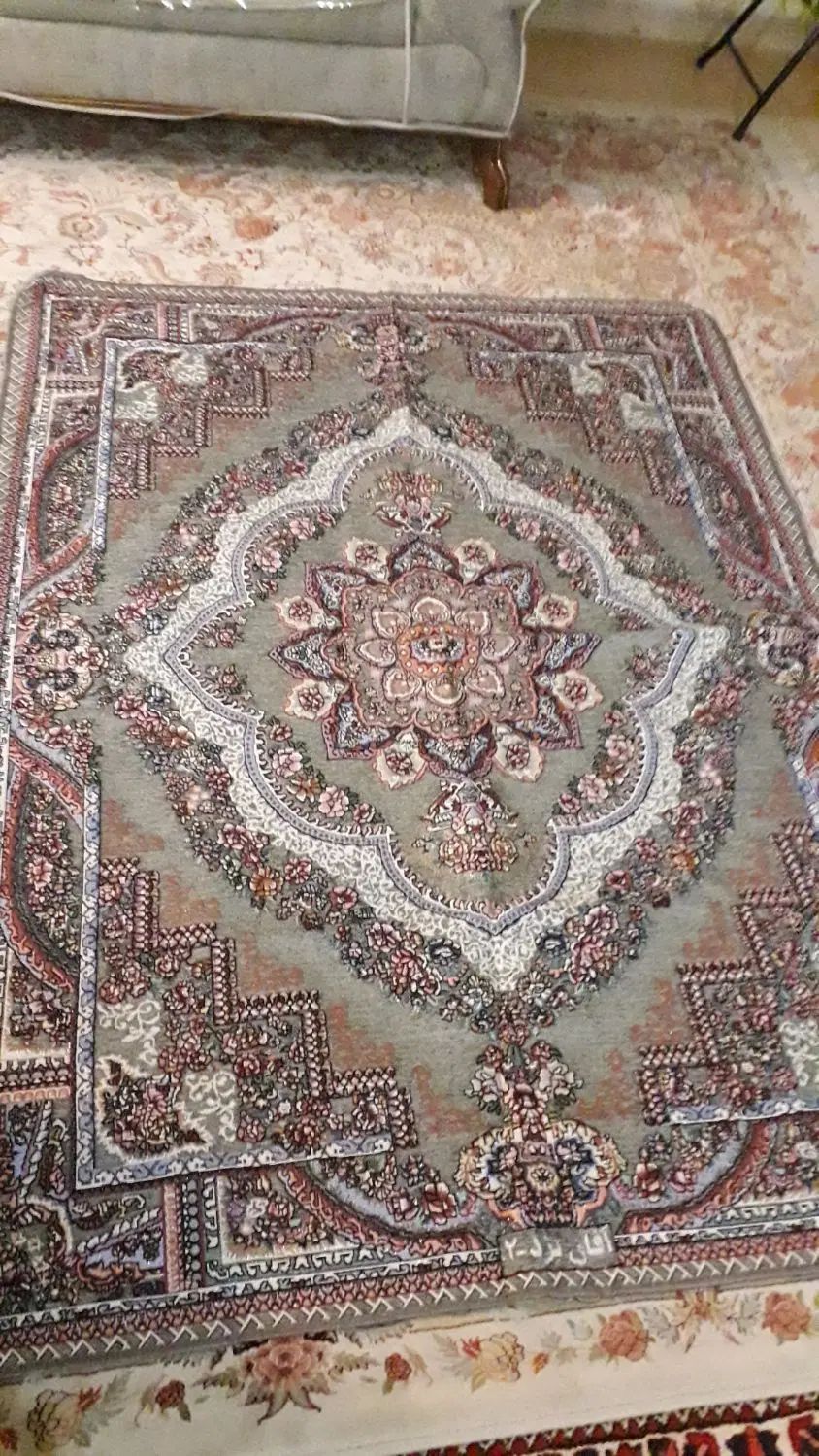روفرشی نو خوش طرح و رنگ|روفرشی|اصفهان, باغ زیار|دیوار