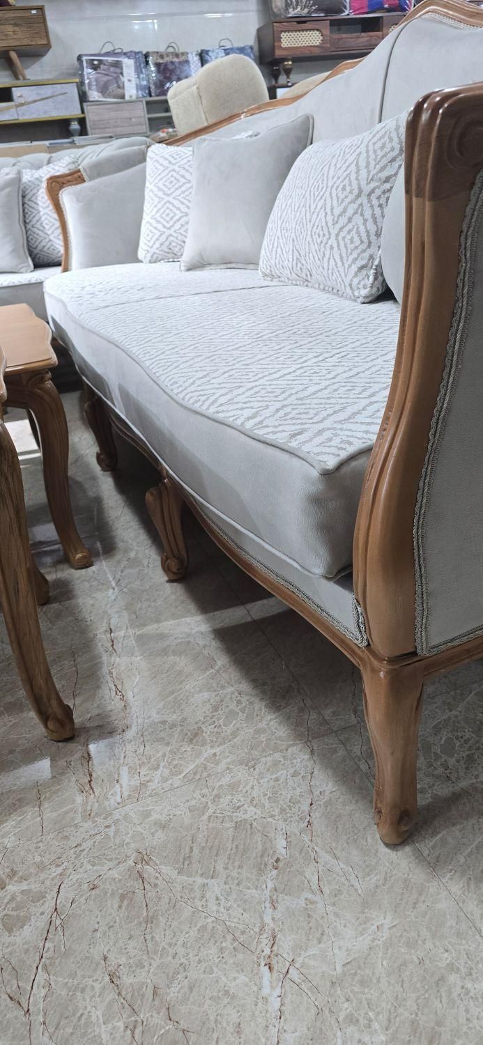 مبل فرانسوی +چستر|مبلمان خانگی و میز عسلی|فولادشهر, |دیوار