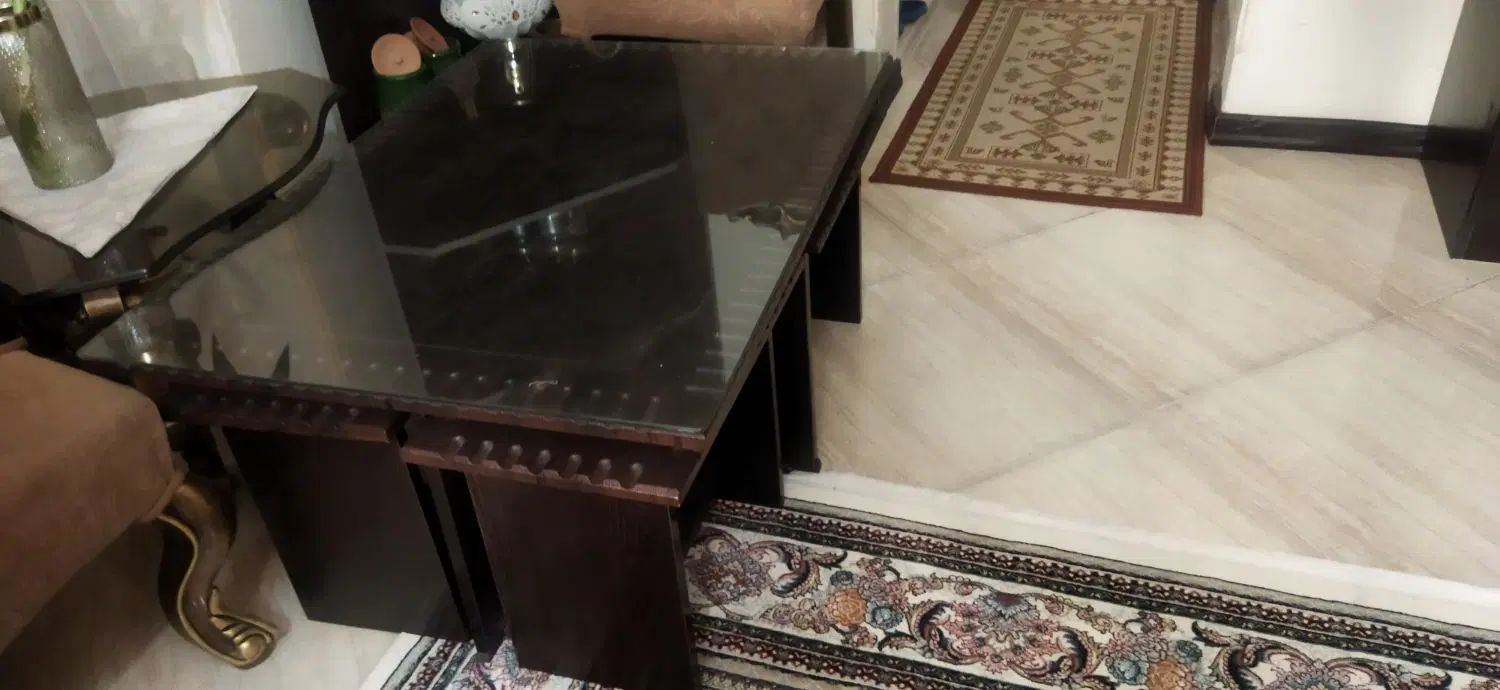 میز جلو مبلی با سه عدد عسلی|مبلمان خانگی و میز عسلی|تهران, تهران‌نو|دیوار