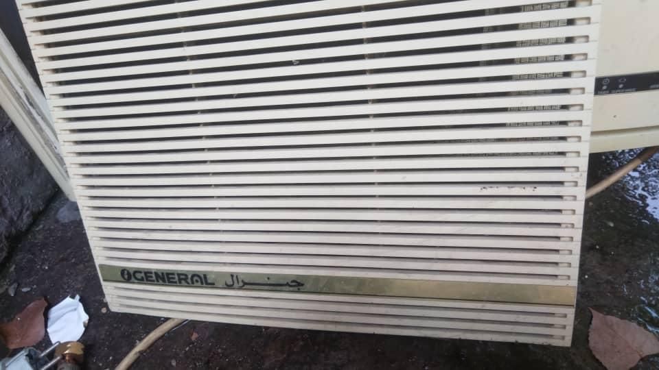 سمساری آرتا خان|مبلمان اداری|رشت, حاجی آباد|دیوار