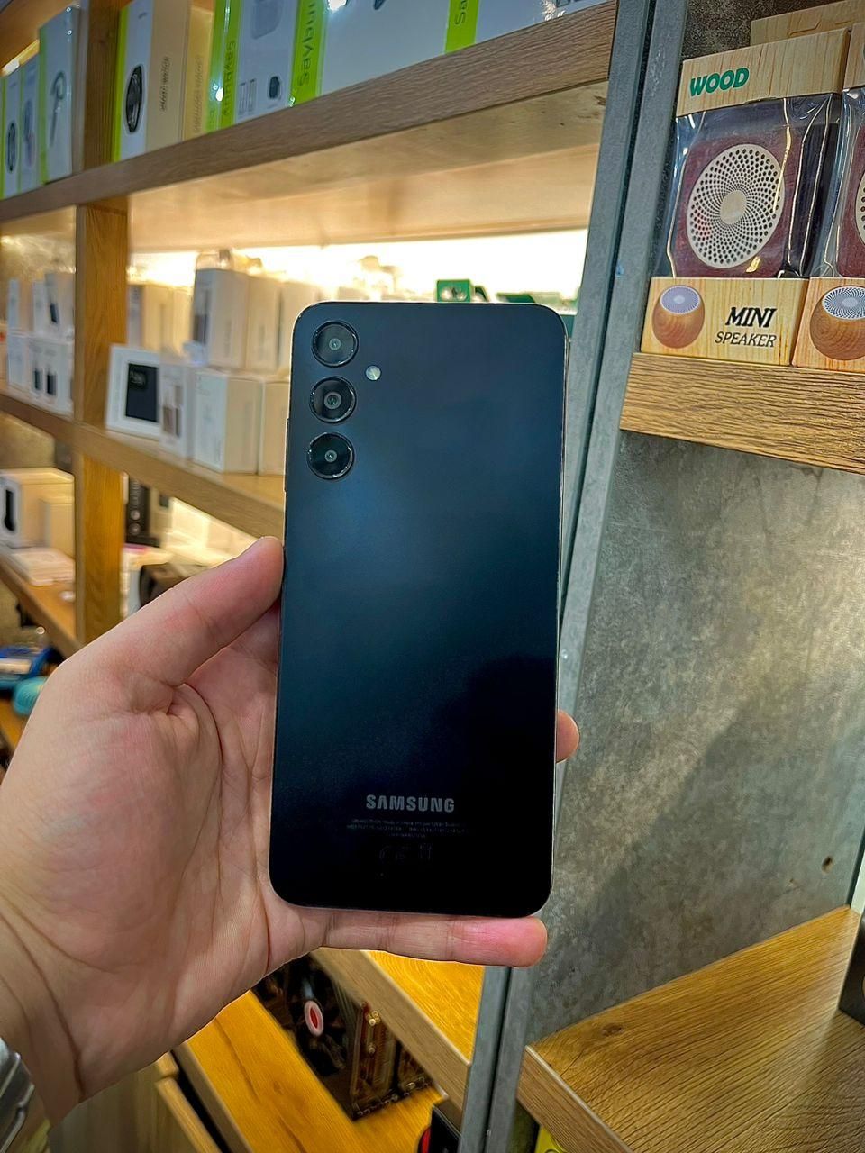 خریدار موبایل کارکرده یا شکسته پرداخت در محل|موبایل|شیراز, سینما سعدی|دیوار