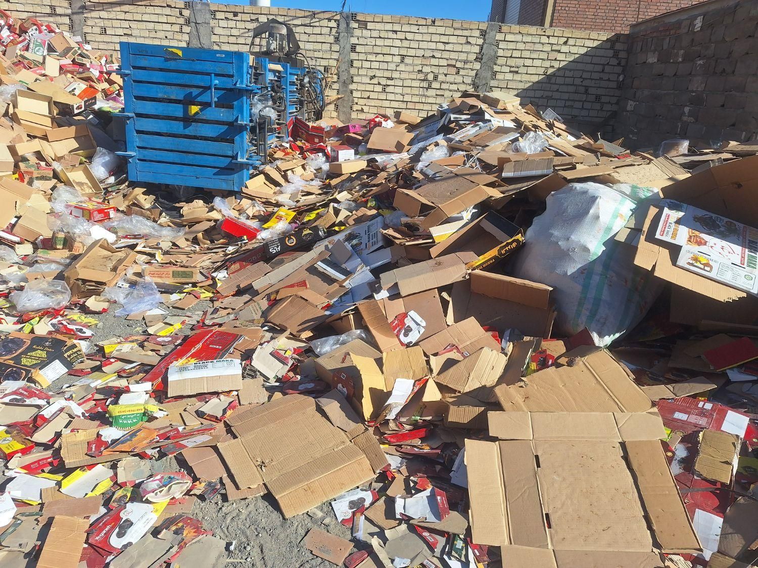 ضایعات کارتن|خدمات پیشه و مهارت|بم, |دیوار