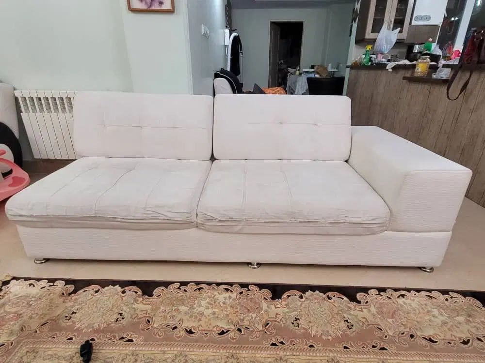مبل ۷ نفره و‌ کاناپه و یک بوفه به همراه کریستال|مبلمان خانگی و میز عسلی|تهران, دربند|دیوار