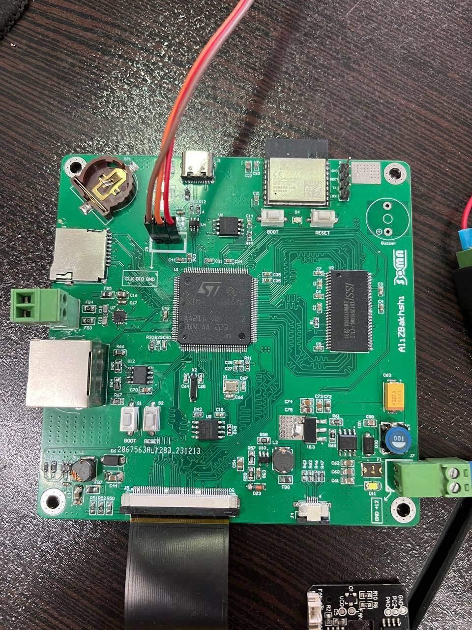 انجام پروژه الکترونیک طراحی برد برنامه نویسی STM32|خدمات پیشه و مهارت|قم, آزادگان|دیوار