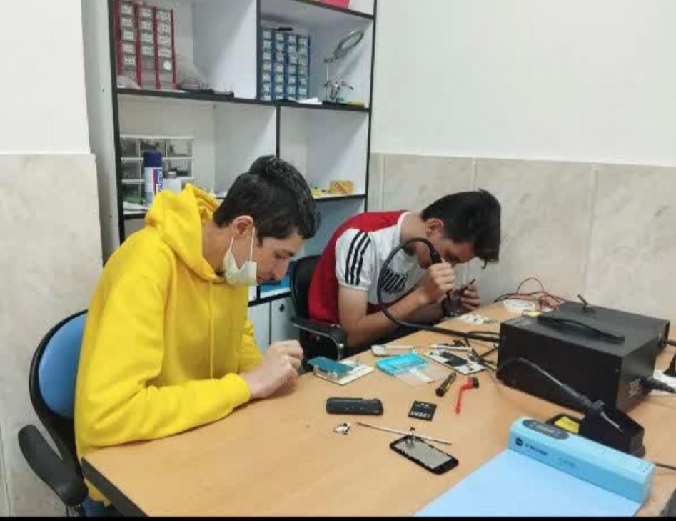 آموزش تعمیرات موبایل و الکترونیک پردیس دانشگاه یزد|خدمات آموزشی|یزد, |دیوار