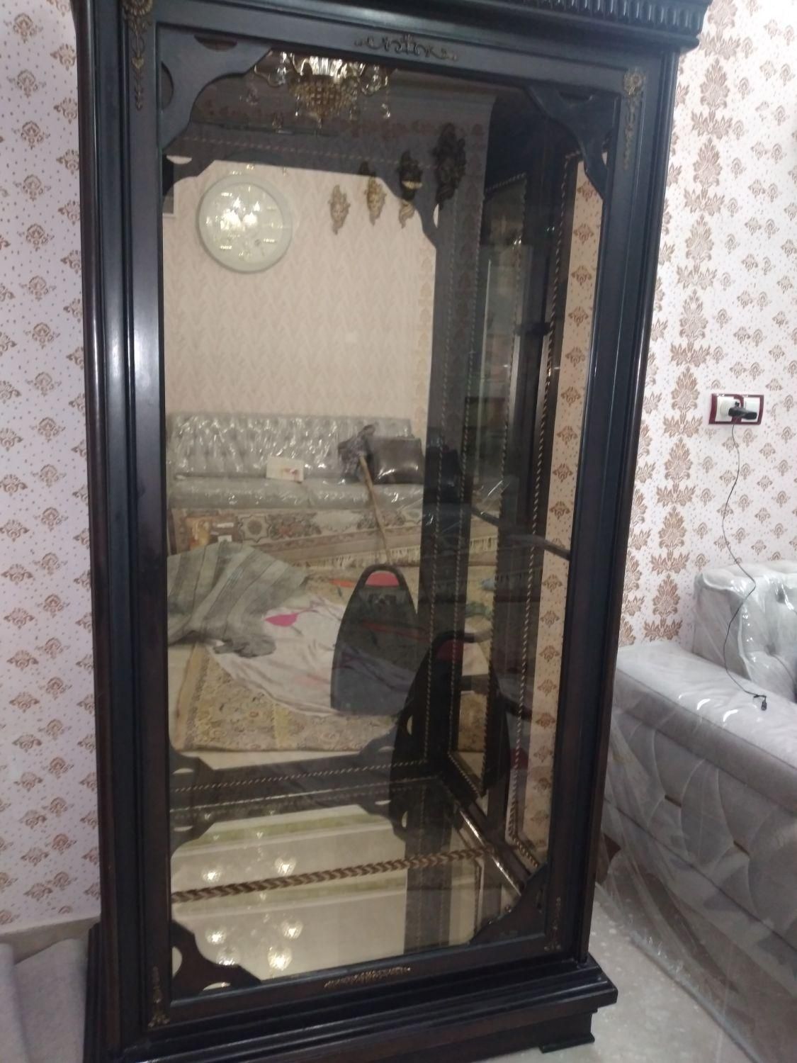 بوفه زیبا و جادار|بوفه، ویترین، کنسول|شیروان (خراسان), |دیوار