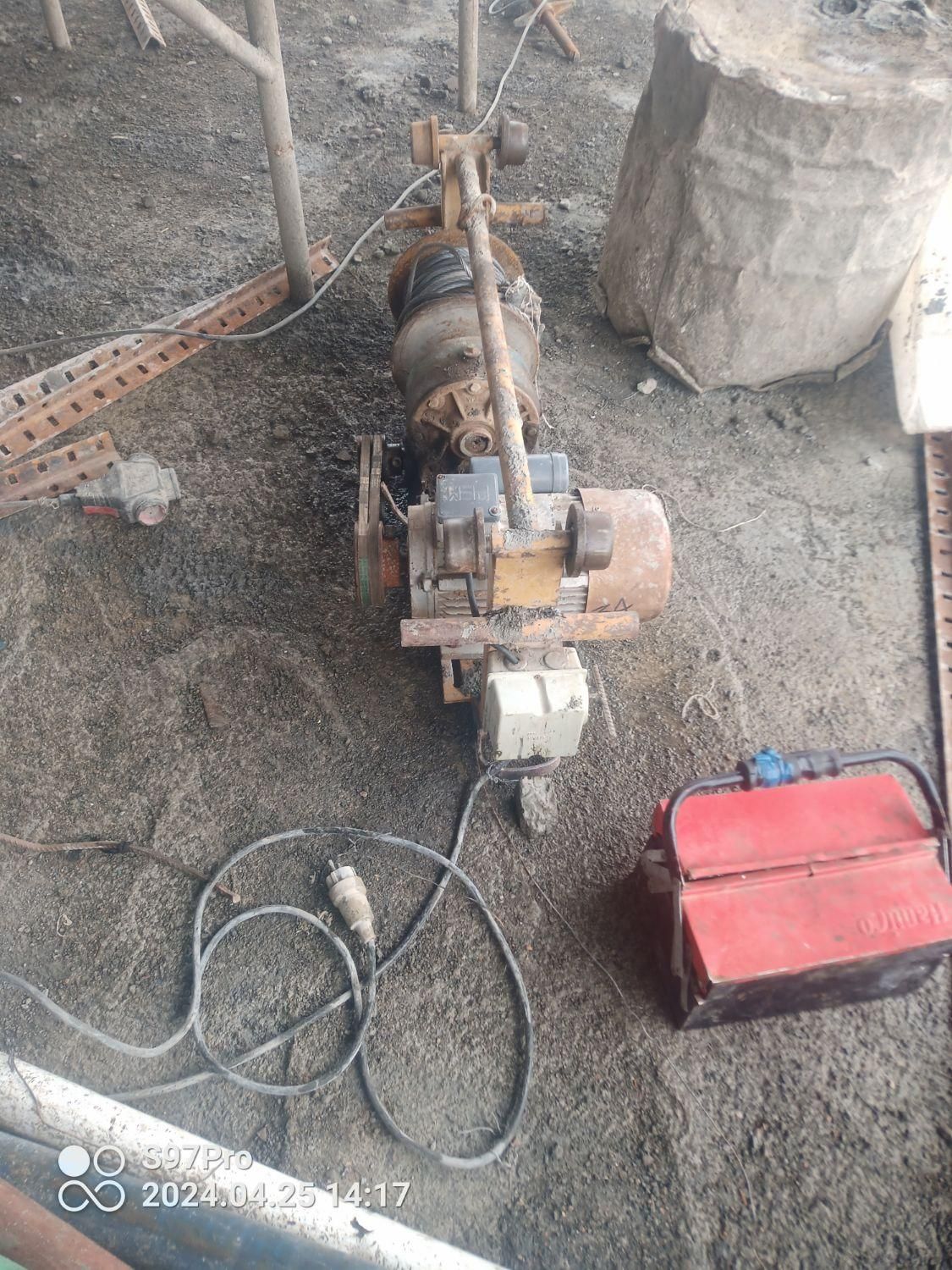 اجاره بالابر ساختمانی و تعمیرات بالابر ساختمانی|خدمات پیشه و مهارت|مشهد, وکیل‌آباد|دیوار