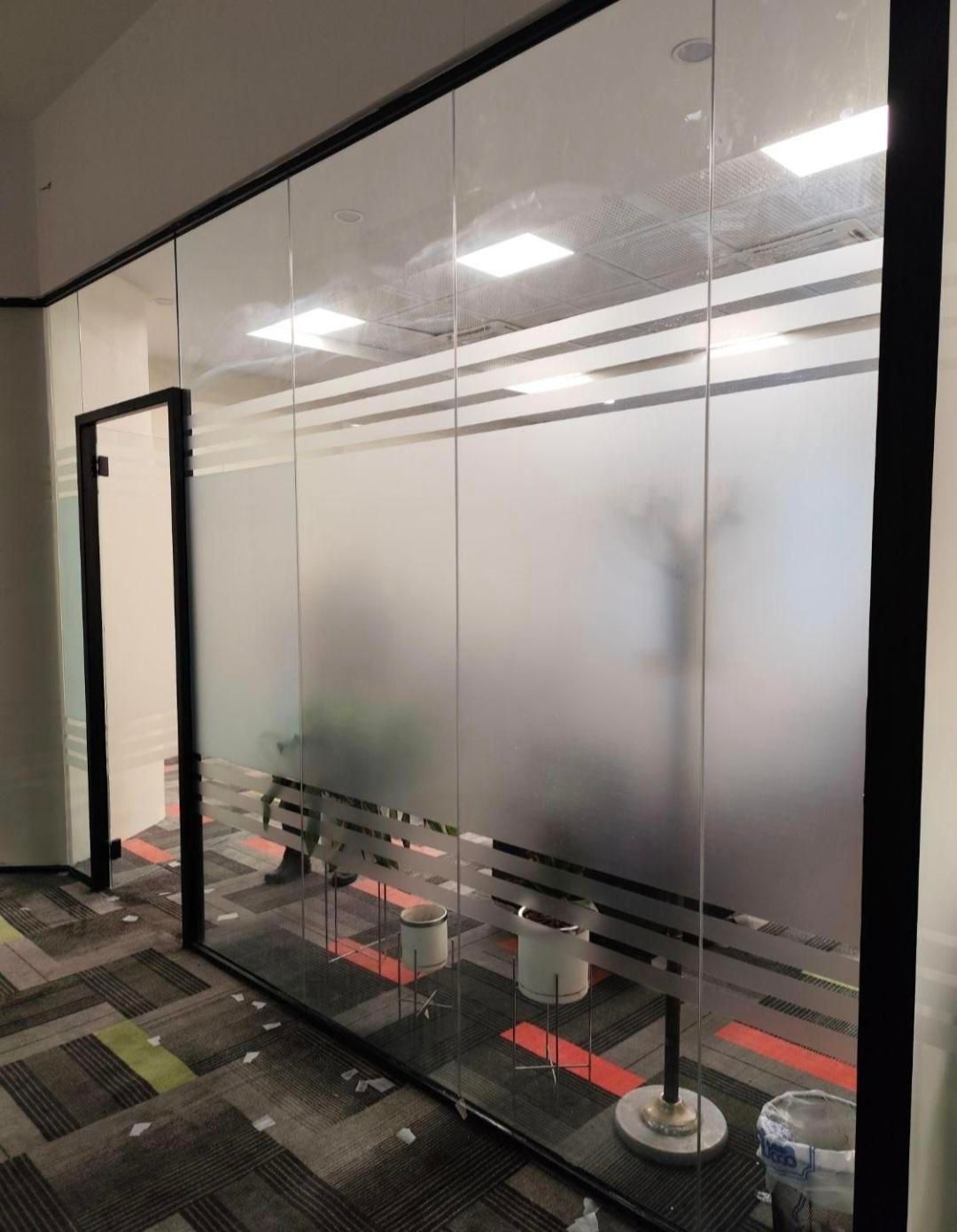 فروش و نصب انواع برچسب های کابینت و شیشه مات کن|خدمات پیشه و مهارت|همدان, |دیوار