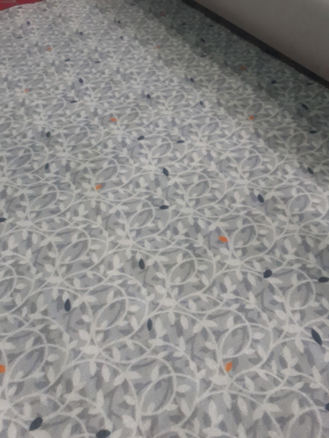 موکت چاپی پشت سفید حمل بالای ۳۰ مترمربع|موکت|رشت, کوی عرفان|دیوار