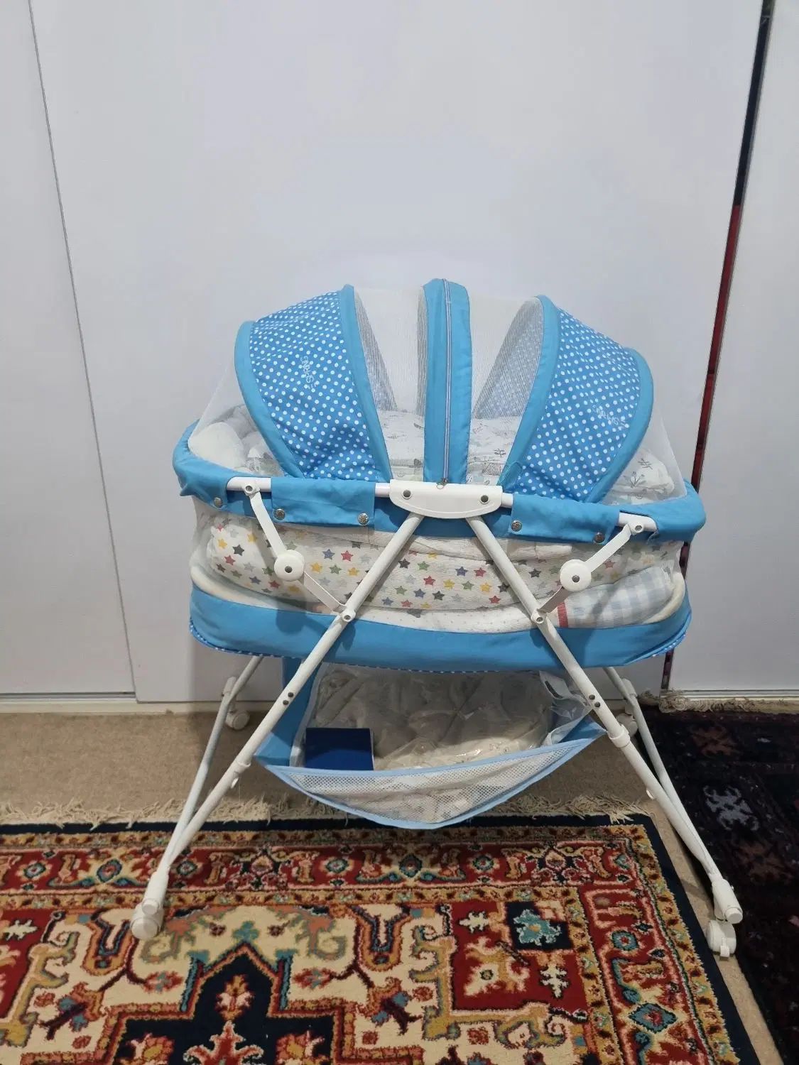تخت گوشواره  کم جا و قابل حمل SPRING|تخت و صندلی بچه|کرج, آق تپه|دیوار