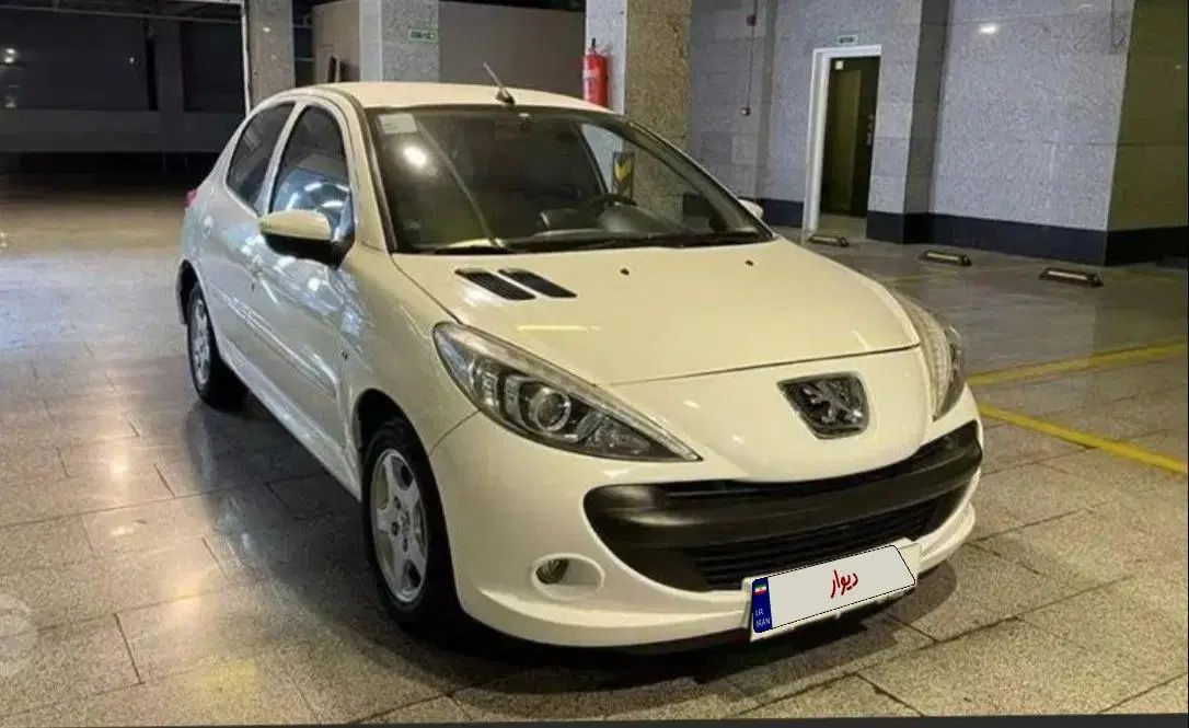 پژو 207i اتوماتیک، مدل ۱۳۹۶|خودرو سواری و وانت|مشهد, دانش|دیوار
