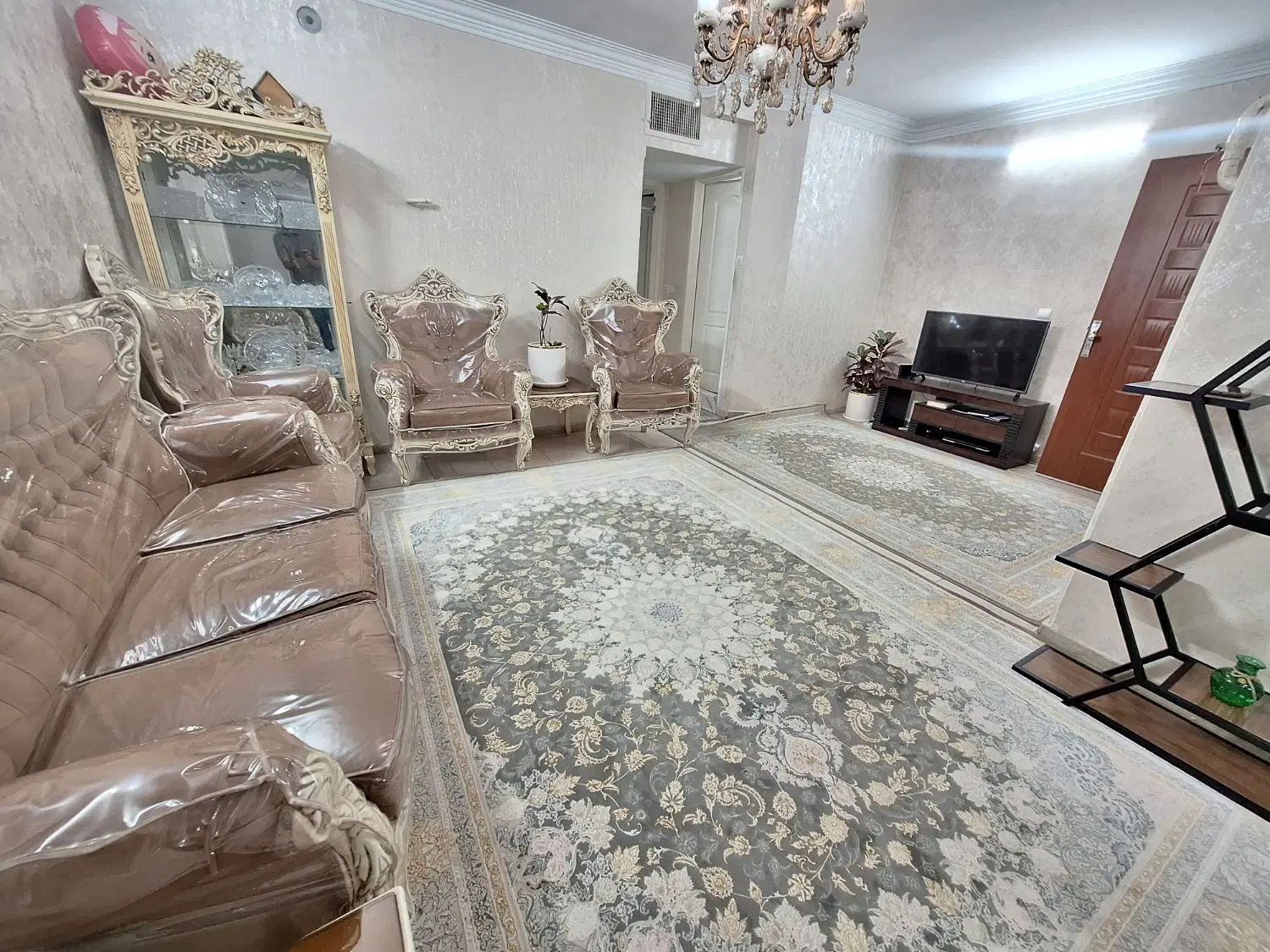 ۶۱متراسلام اباد قائم/تک واحدی/پارکینگ اصلی/۲خواب|فروش آپارتمان|تهران, والفجر (افسریه)|دیوار
