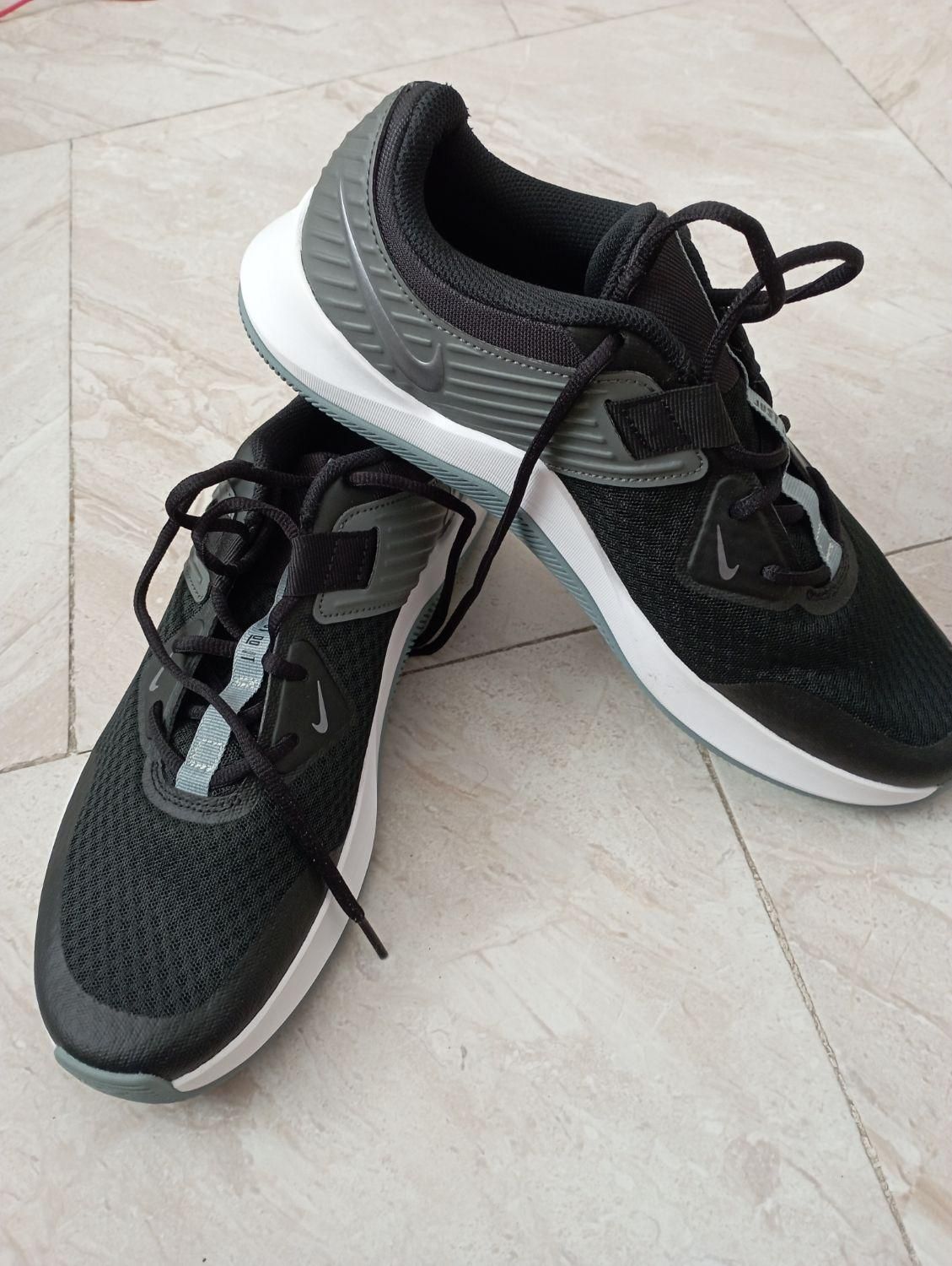 کتونی نایک NIKE اصل سایز45|کیف، کفش، کمربند|تهران, تهرانسر شرقی|دیوار