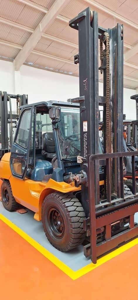 لیفتراک برقی و دوگانه سوز.ریچتراک.جک پالت ۳ و ۵ تن|قطعات یدکی و لوازم جانبی|رشت, کوی جام جم|دیوار