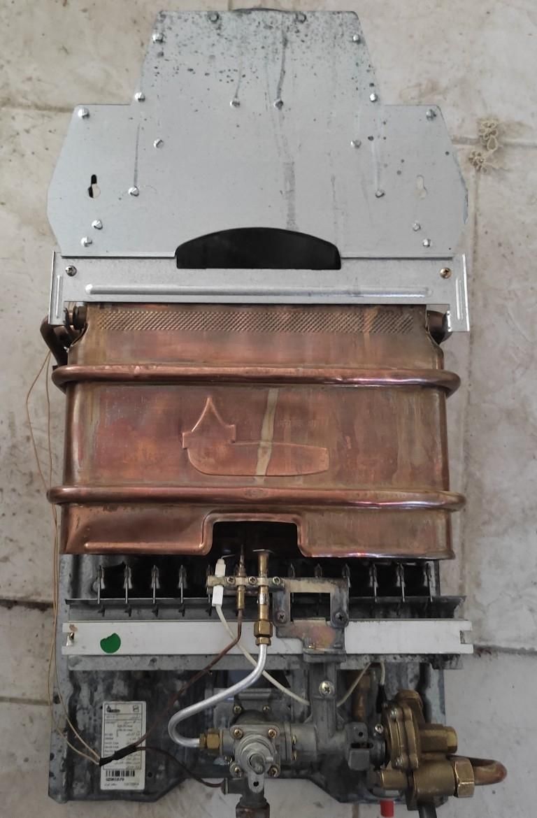 تعمیرات ونصب تخصصی پکیج و آبگرمکن ونصب شیرآلات|خدمات پیشه و مهارت|کاشان, شهرک امیرکبیر|دیوار