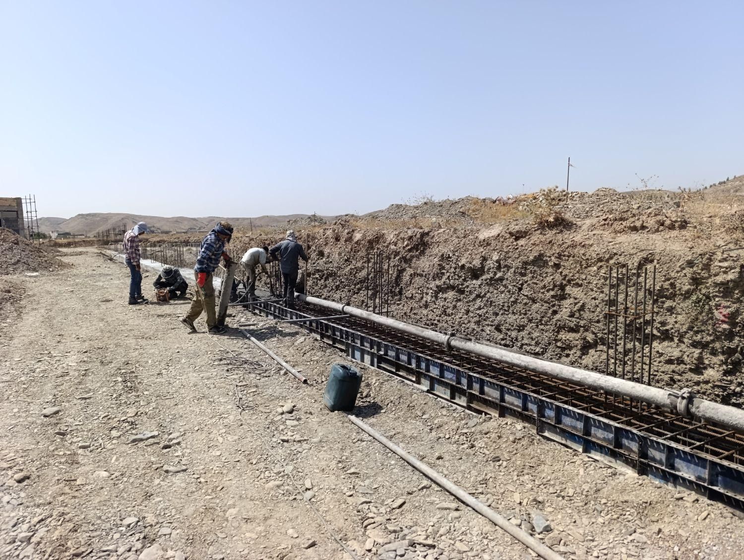 فروش پمپ بتن زمینی شویینگ در شرایط عالی|ماشین‌آلات صنعتی|مشهد, احمدآباد|دیوار