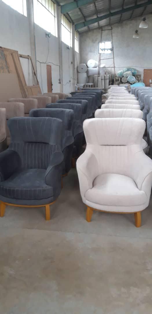 تعمیرات مبل راحتی وکلاسیک وفروش مبل راحتی|مبلمان خانگی و میز عسلی|سلماس, |دیوار