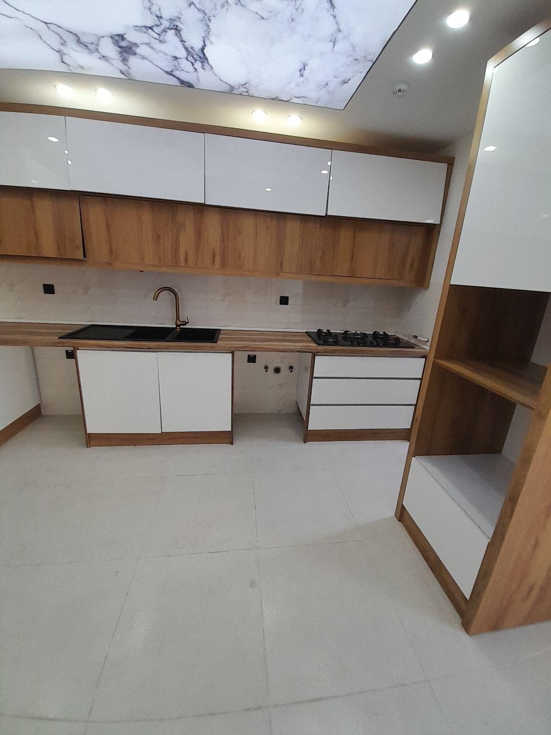 ۲۰۰متر بی همتافول/۲پارکینگ طبقه۴/چله خانه پارکشهر|فروش آپارتمان|رشت, چله خانه|دیوار