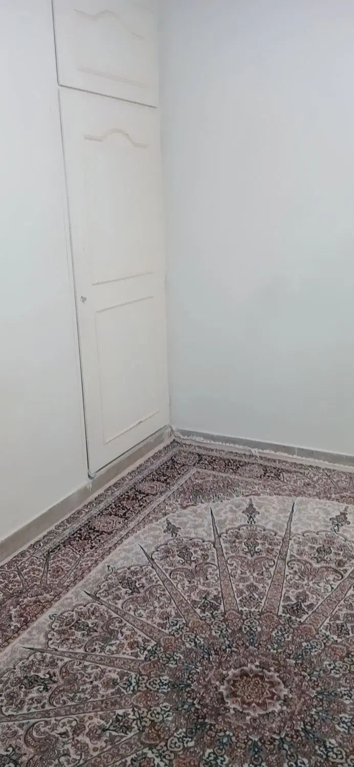 به یک خانم برای نظافت منزل نیازمندیم|خدمات نظافت|تهران, جمهوری|دیوار