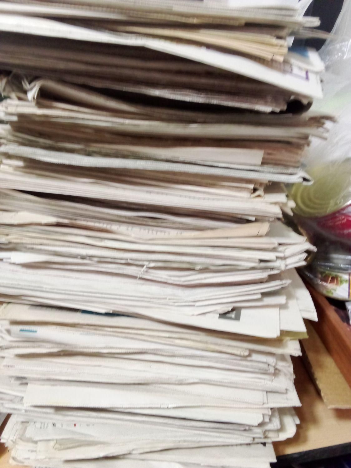 خرید کاغذ باطله،روزنامه باطله،کتاب‌،دفتر،سی دی|عمده‌فروشی|کرج, اصفهانی‌ها|دیوار