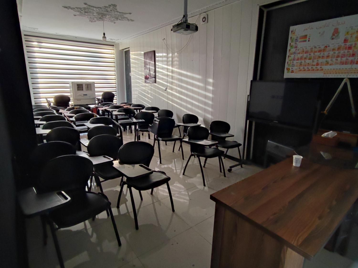 اجاره ساعتی و روزانه و ماهانه دفتر کار و کلاس|اجارهٔ کوتاهمدت دفتر کار و فضای آموزشی|فردیس, فردیس|دیوار