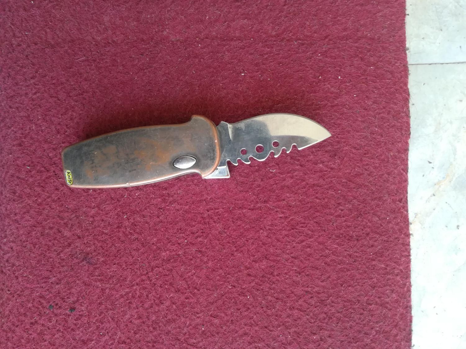 چاقو|کلکسیون اشیاء عتیقه|شیراز, فرگاز|دیوار