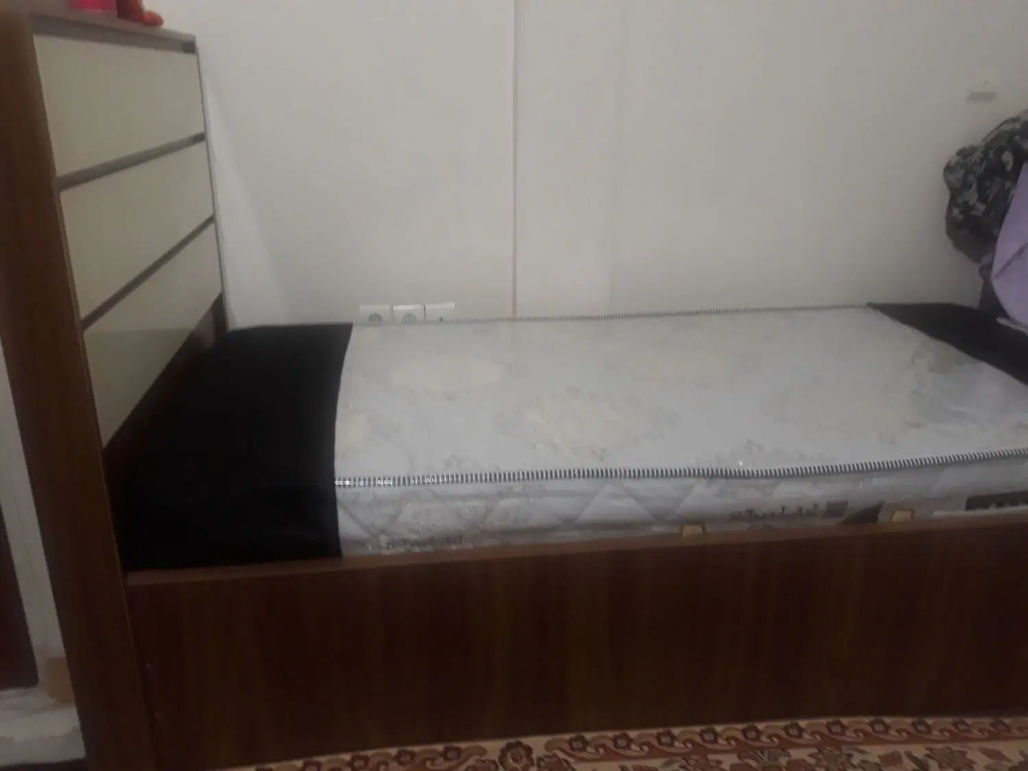 تخت خواب یک نفره|تخت و سرویس خواب|تهران, دژکام|دیوار