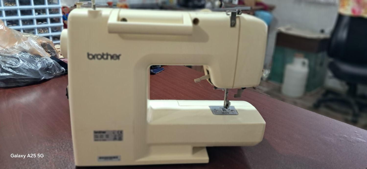 چرخ خیاطی|چرخ خیاطی و ریسندگی|رشت, حمیدیان|دیوار