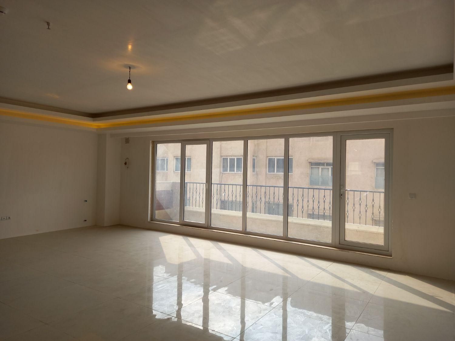 فروش آپارتمان۲۶۲متر۴خوابه(مستردار)ولیعصرجنوبی|فروش آپارتمان|تبریز, |دیوار