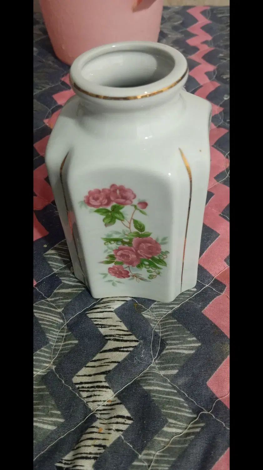 باسلام قندان دونه ای۵۵ چایی دان ۲۰۰ گل قرمز قدیمی|ظروف سرو و پذیرایی|مشهد, طبرسی شمالی|دیوار