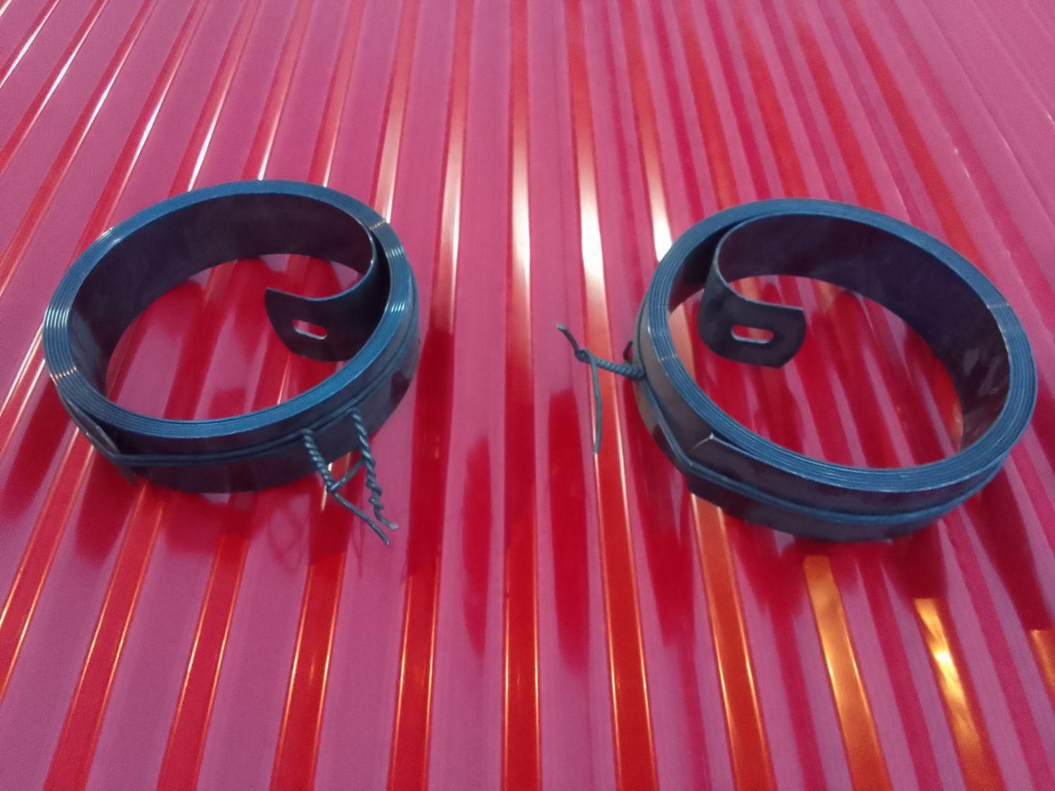 کرکره سازی،آهنگری،جوشکاری.تعویض فنر.|خدمات پیشه و مهارت|رشت, استقامت ۲|دیوار