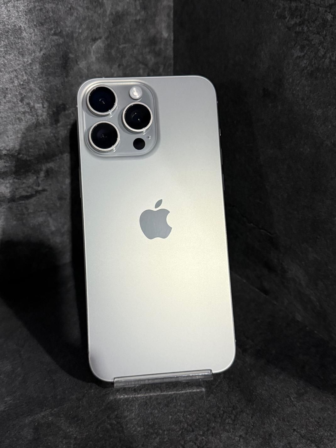 ایفون ۱۵ پرو مکس برا بازنشستگان بدون پیش پرداخت|موبایل|اصفهان, مفتح|دیوار