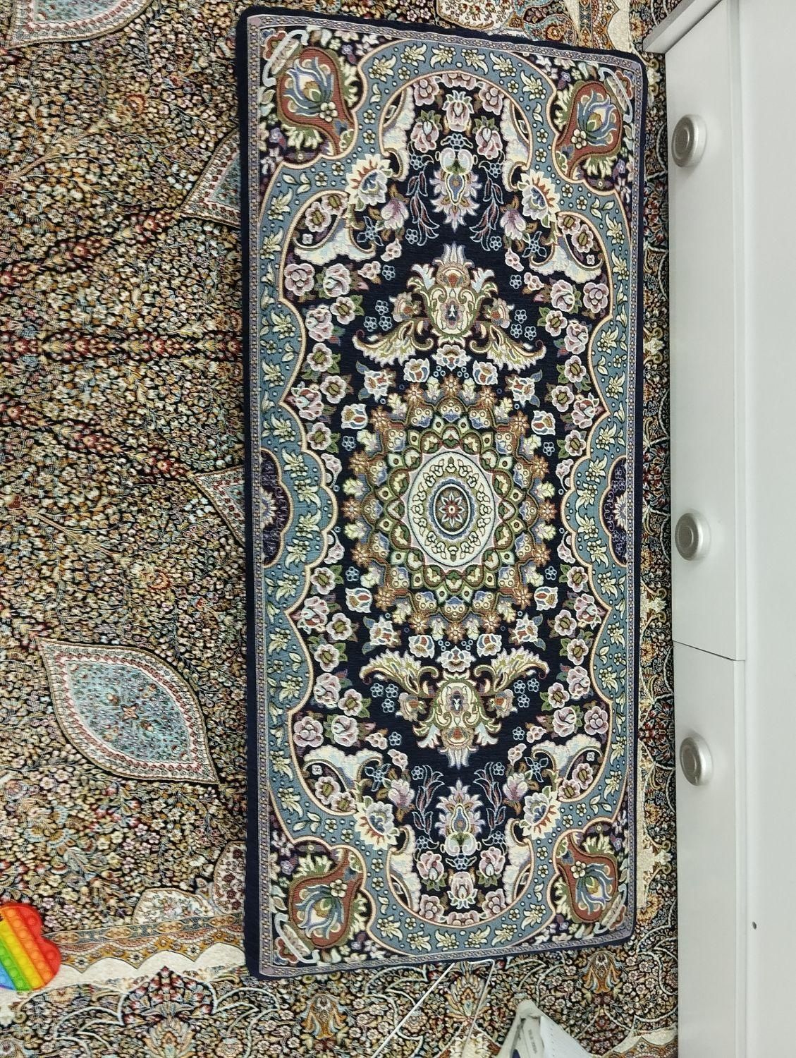 پشتی نو و سالم بدون پارگی چهار نفره|پشتی|اسلامشهر, شهرک قائمیه|دیوار