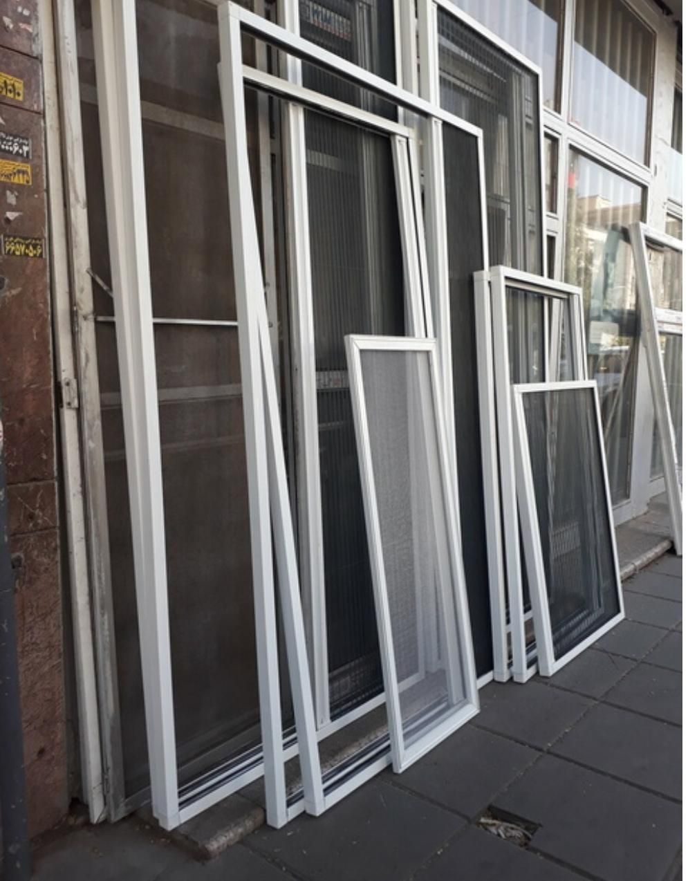 تولید درب و پنجره دوجداره/توری/تعمیرات/نصب/شیشه|خدمات پیشه و مهارت|نظرآباد, نظرآباد|دیوار