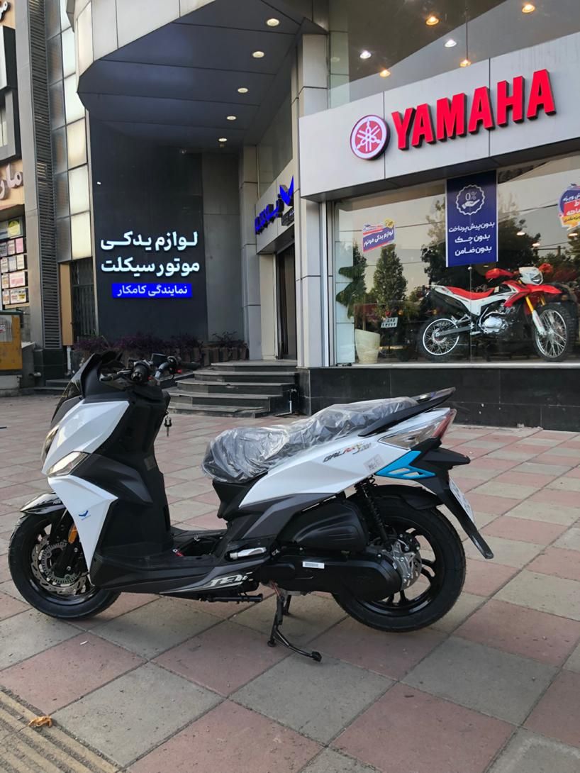 j200//بدون پیش پرداخت //اقساط ۳۶ ماهه|موتورسیکلت|رشت, گلباغ نماز|دیوار