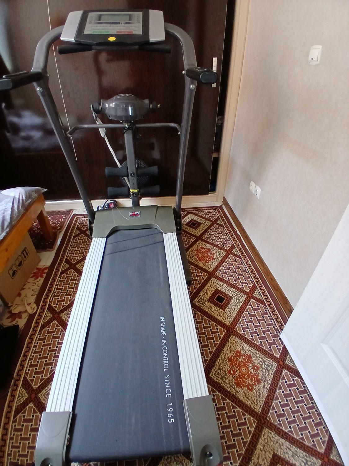 تردمیل کاملا نو و سالم|تجهیزات ورزشی|شاهین‌شهر, مسکن مهر|دیوار