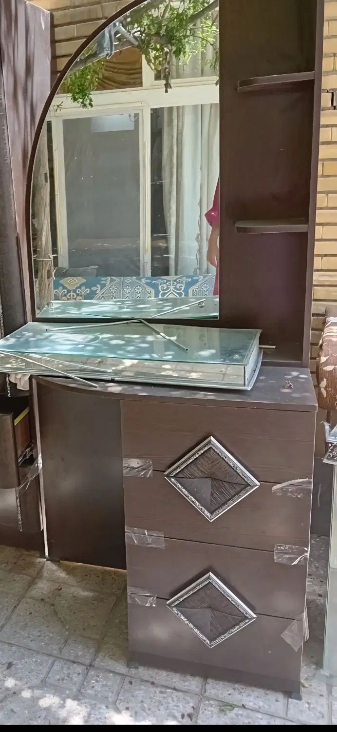 کمد آرایشی بهداشتی مخصوص خانم ها و آقایان|جاکفشی، کمد، دراور|اصفهان, فردوان|دیوار
