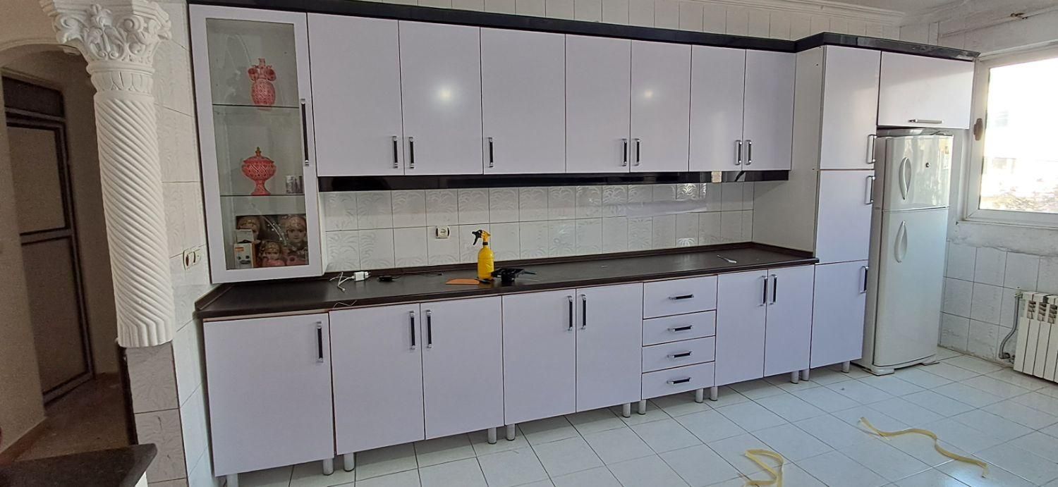 تغییر رنگ کابینت هایگلاس ضد آب تضمینی|خدمات پیشه و مهارت|مریوان, |دیوار