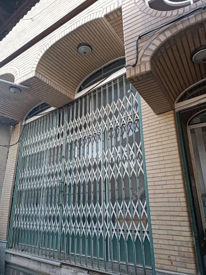 خانه ویلایی 270 متری با 30 متر تجاری بر امام رضا|فروش خانه و ویلا|قم, دانش|دیوار