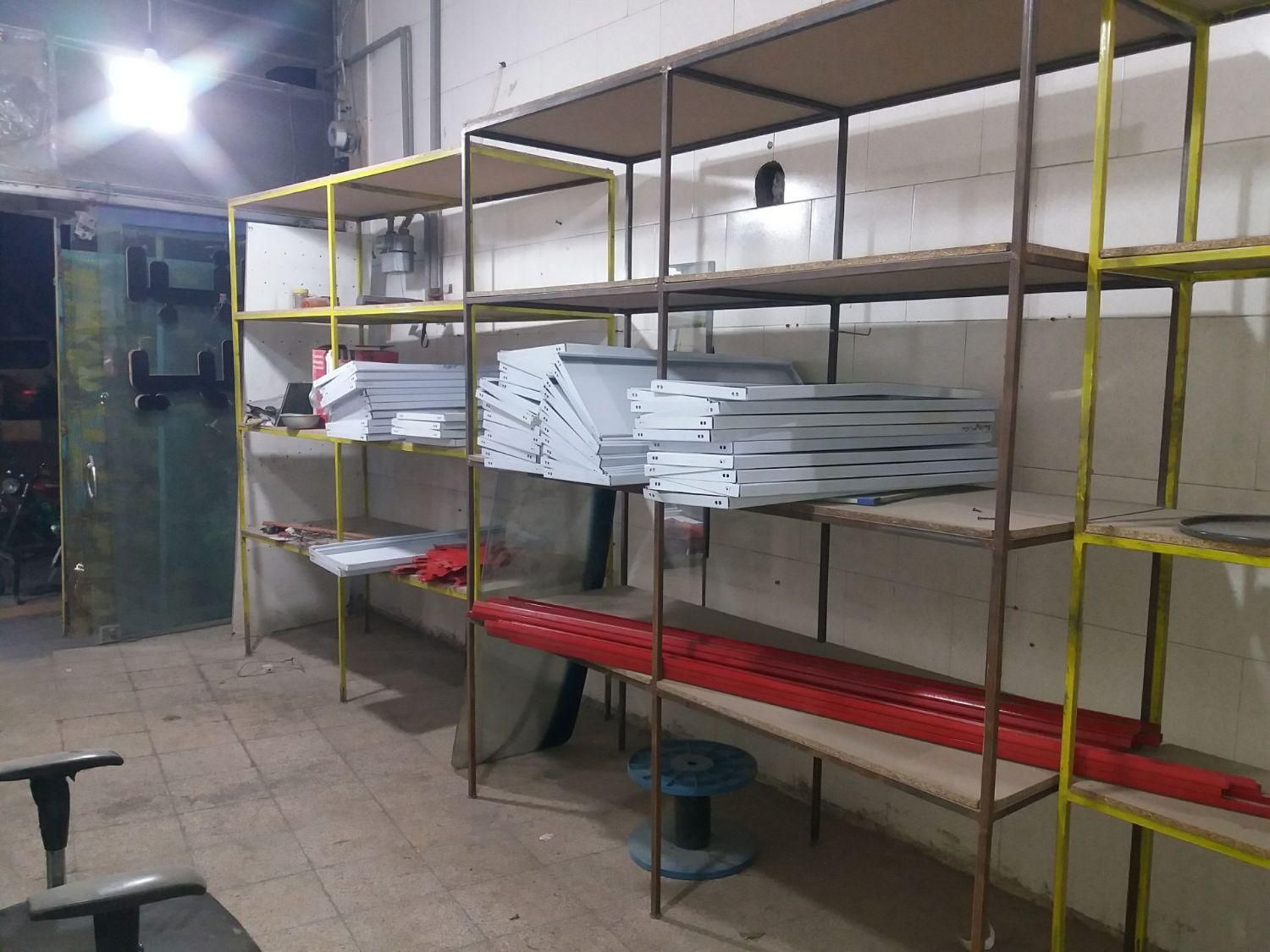 قفسه ساخته شده از قوطی  ۲×۲|فروشگاه و مغازه|بجنورد, |دیوار