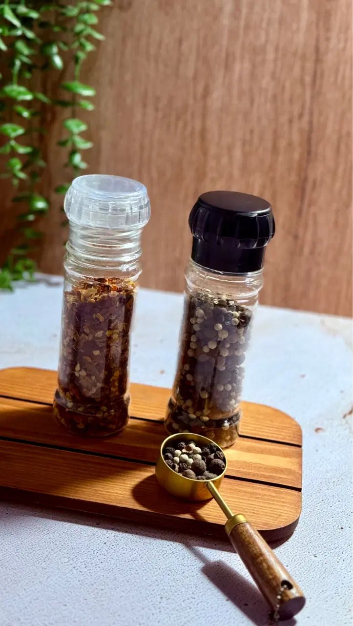 بطری ۱۰۰سی سی پت ادویه با درب گرایندر(آسیاب کن)|ظروف نگهدارنده، پلاستیکی، یک‌بارمصرف|تهران, تهرانسر شمالی|دیوار