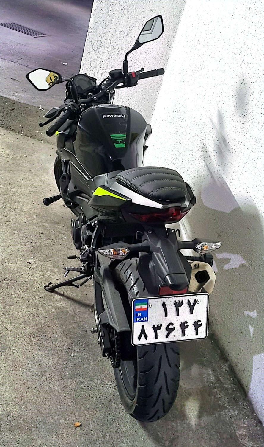 Kawasaki Z250|موتورسیکلت|تهران, اکباتان|دیوار