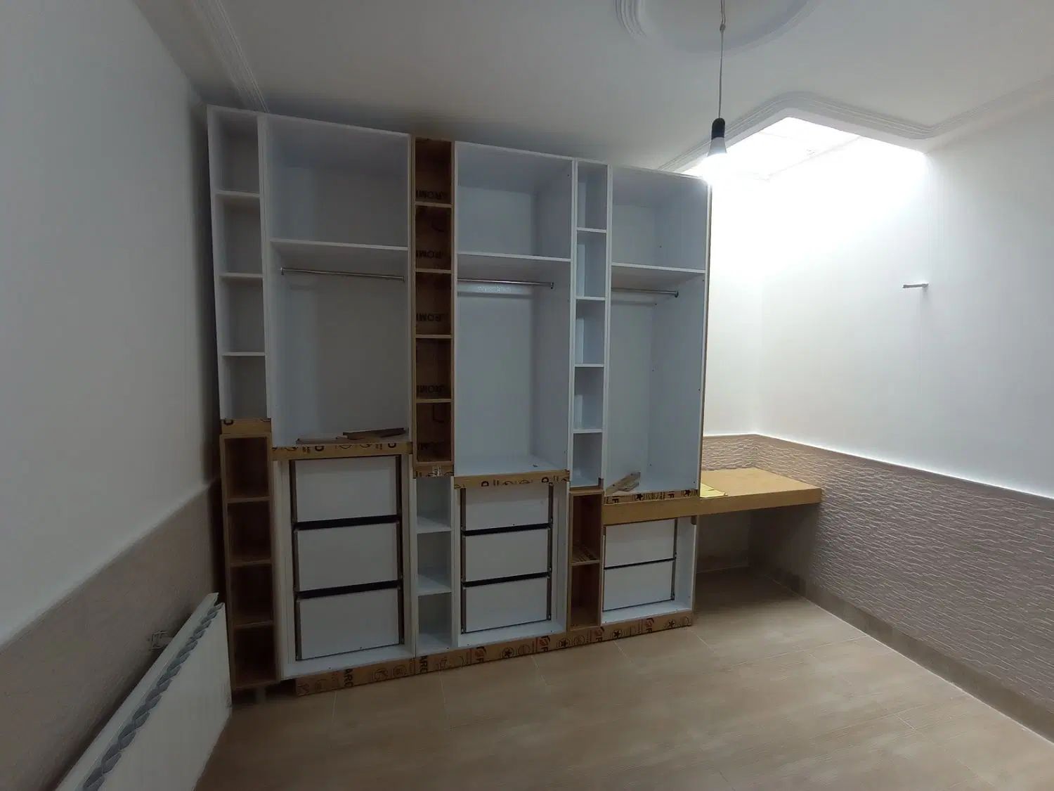 تعمیر و باز سازی انواع کابینت و سرویس خواب|خدمات پیشه و مهارت|ساوه, |دیوار
