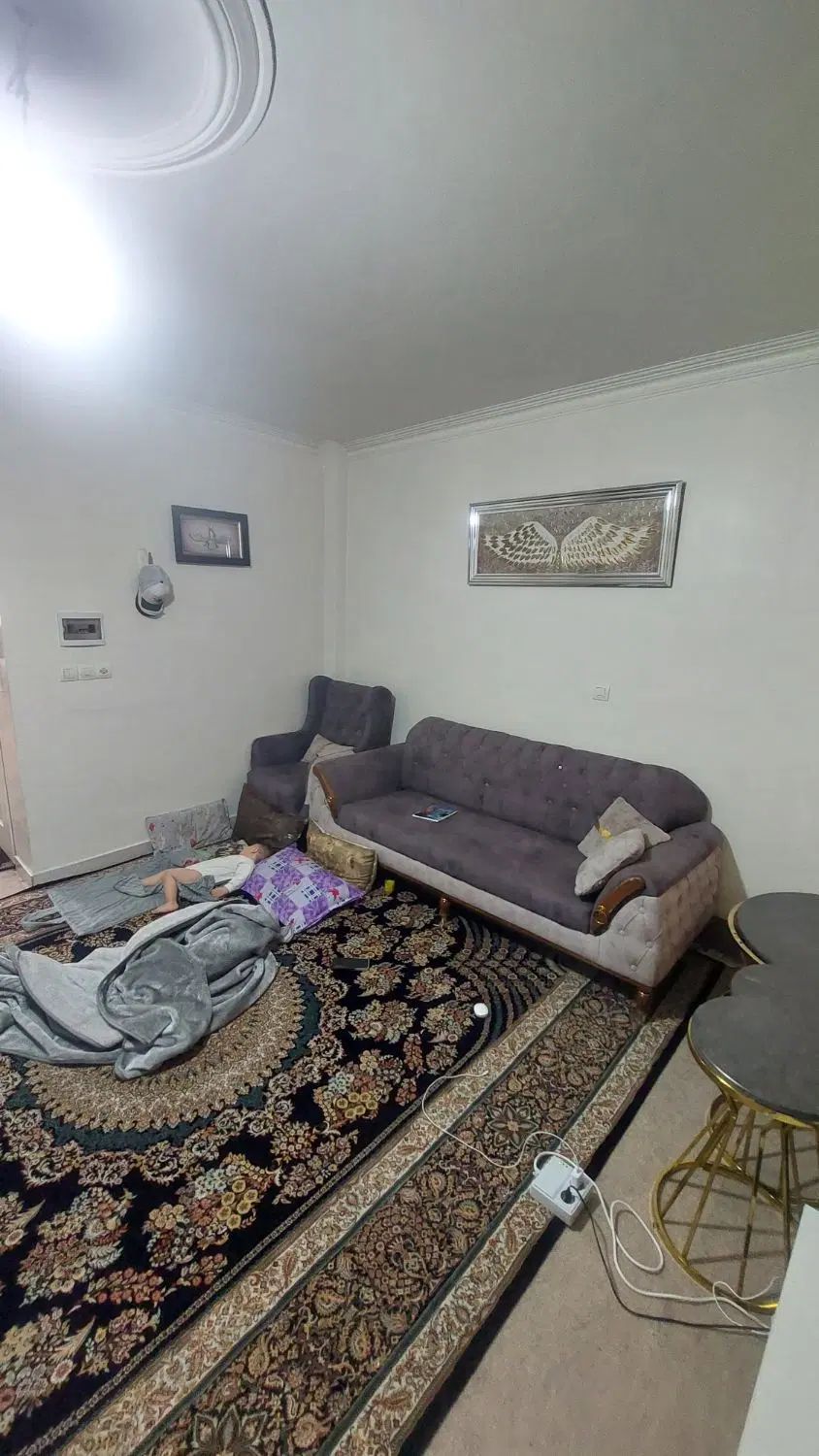 اجاره اپارتمان ۵۰ متری پارکینگدار/طبقه اول|اجارهٔ آپارتمان|تهران, سبلان (لشگر)|دیوار
