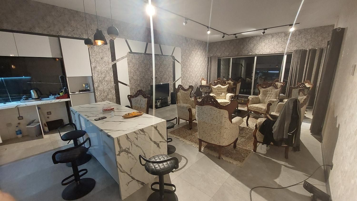 198 متر ویلا در 575 متر زمین معاوضعه(کوشک زر)|فروش خانه و ویلا|هشتگرد, کوشک زر|دیوار