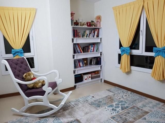 کتابخانه|کتابخانه، شلف، قفسه‌های دیواری|گرمدره, |دیوار