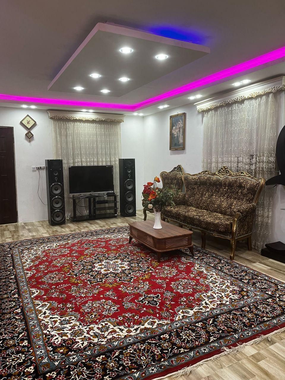 ویلا خانه باغ سویئت|اجارهٔ کوتاه‌مدت ویلا و باغ|آمل, |دیوار