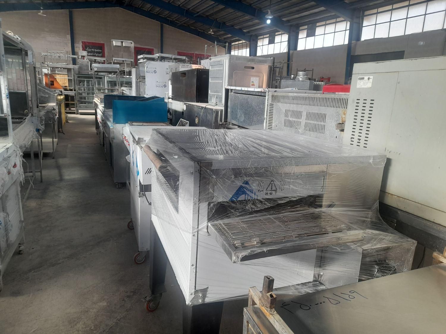 فر پیتزا ریلی ۶۹۰۰۷پیتزا فر|کافیشاپ و رستوران|شهرکرد, |دیوار