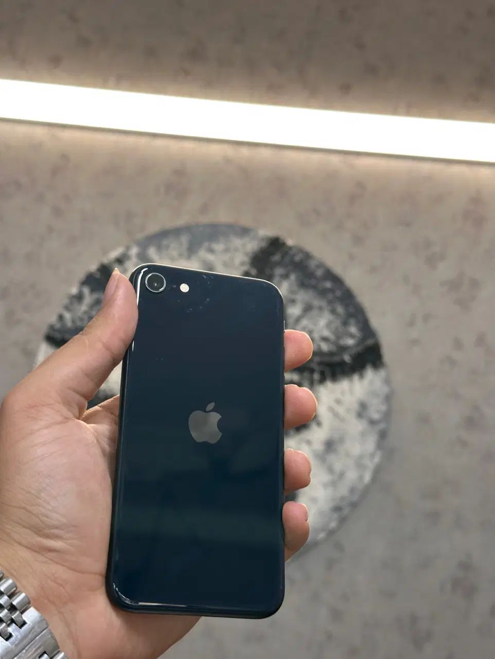 iphone Se 2022 با حافظه 128 گیگ|موبایل|رشت, باهنر|دیوار