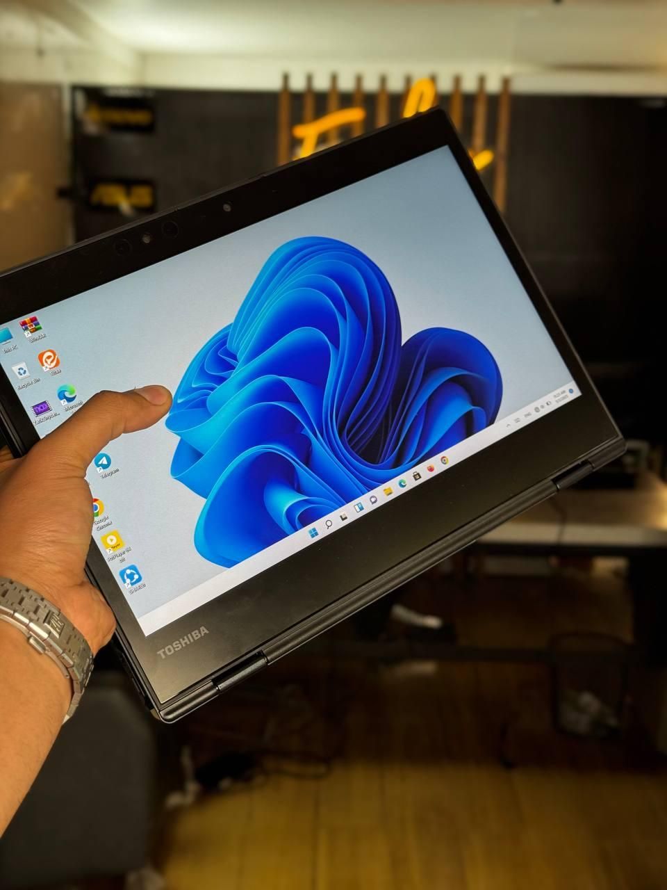 لپ تاپ Toshiba X20 صفحه لمسی i7/16/512 چرخشی|رایانه همراه|یزد, |دیوار